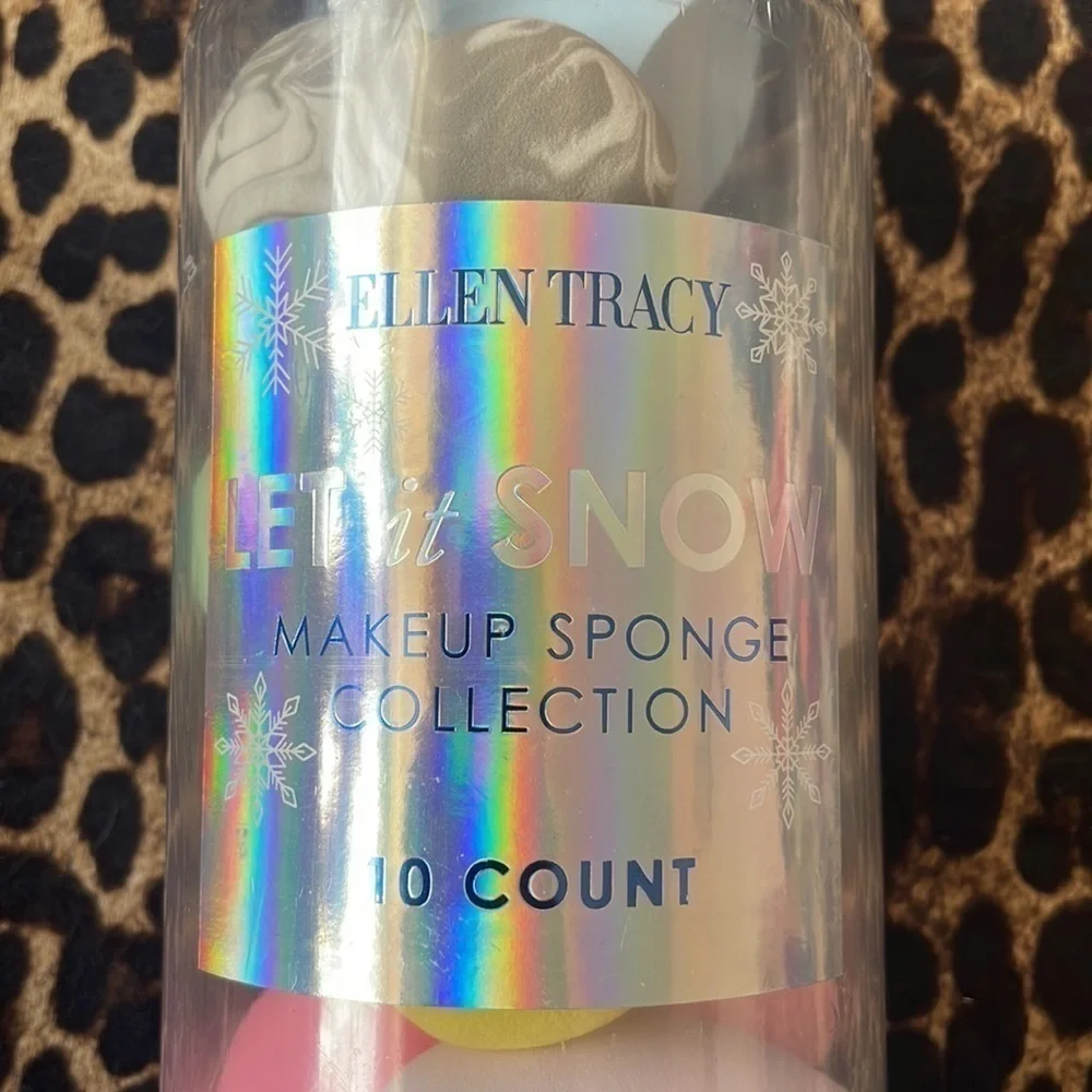 Brand New Ellen Tracy Let it Snow 10-Piece Makeup Sponge Set Beauty Blenders
